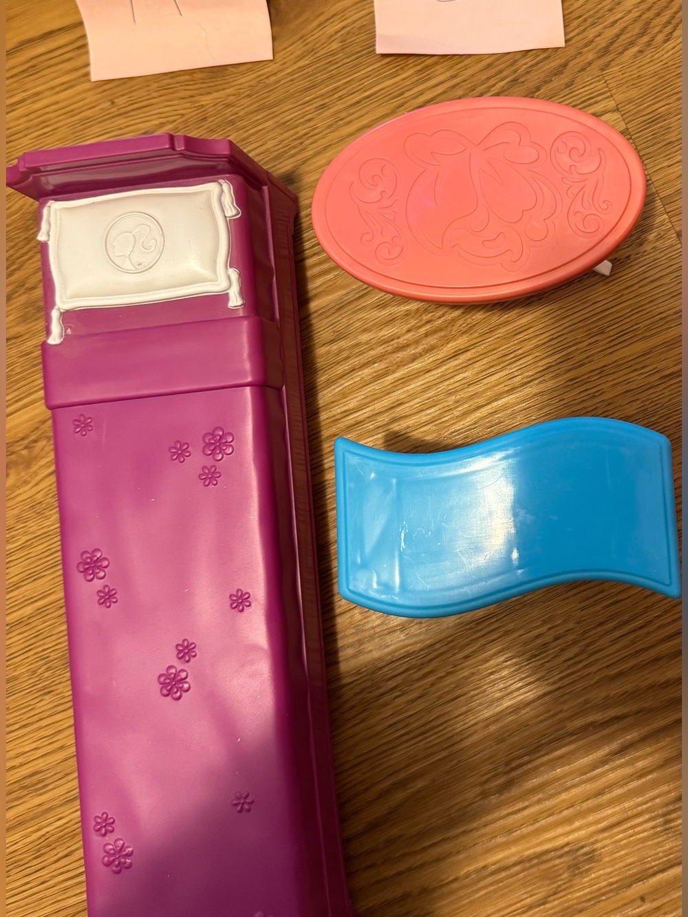 2010s Barbie Dreamhouse Furniture Replacement Lot Bed Coffee Tables